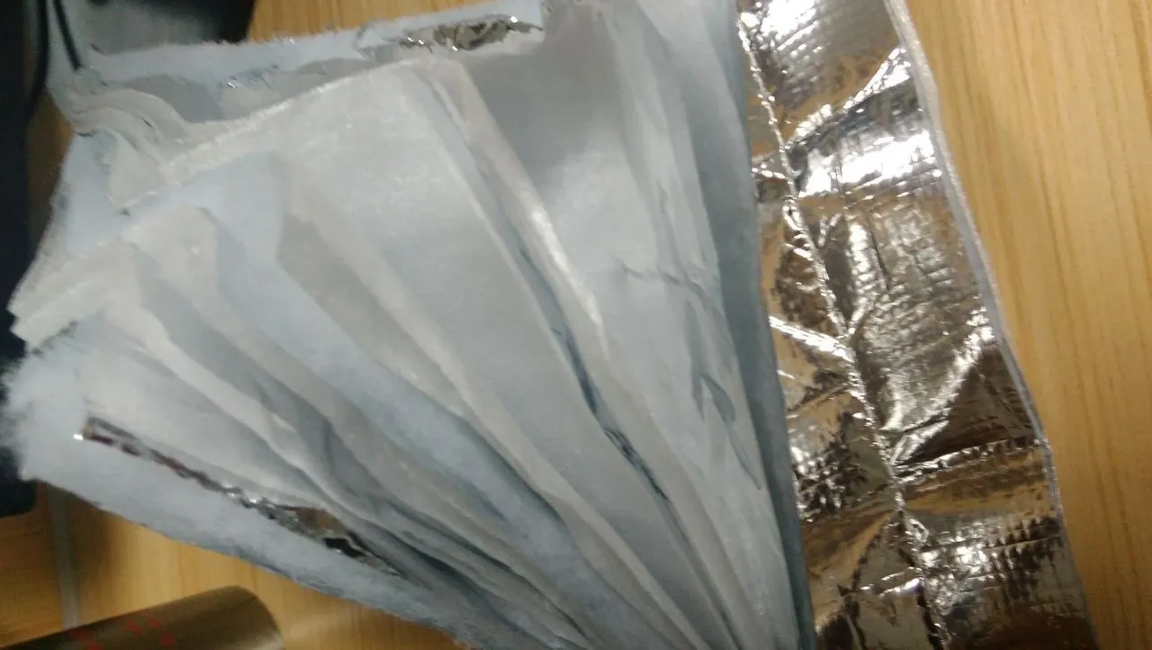 Sound Proof Multi Layer Foil Insulation Roof Thermal Insulation Aluminum Foil Lamination Woven Fabric Coated PE Thermal Insulation Blanket for Roofing / Wall